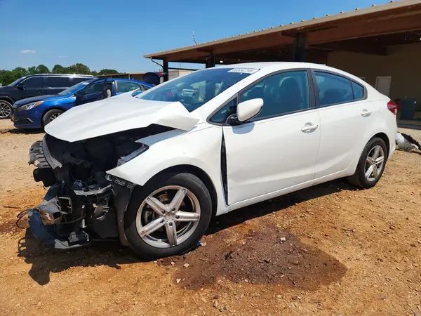 3KPFK4A78JE268004 2018 KIA FORTE - Image 1