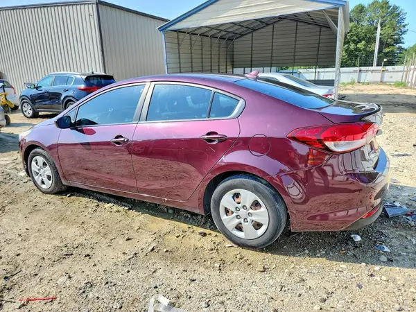3KPFK4A78JE281514 2018 KIA FORTE - Image 2