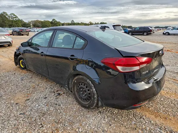 3KPFK4A79HE013551 2017 KIA FORTE - Image 2