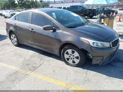3KPFK4A79HE013937 2017 KIA FORTE