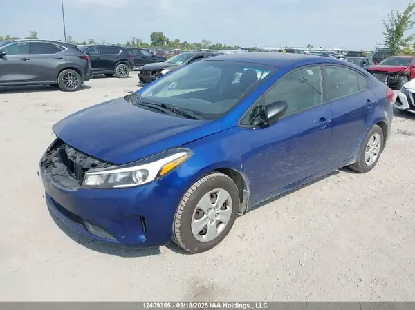 3KPFK4A79HE024632 2017 KIA FORTE - Image 2