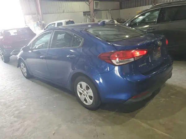 3KPFK4A79HE025649 2017 KIA FORTE - Image 2