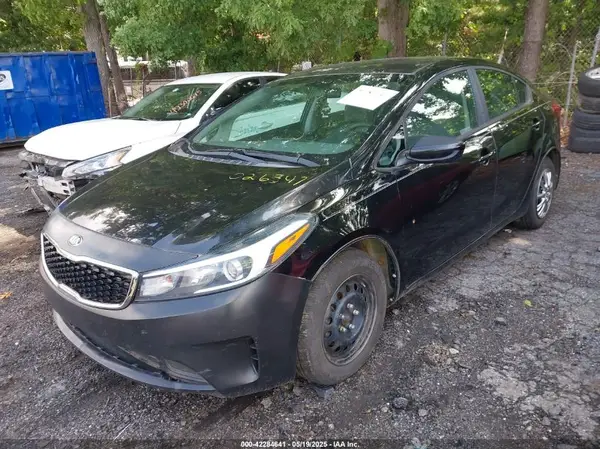 3KPFK4A79HE026347 2017 KIA FORTE - Image 2