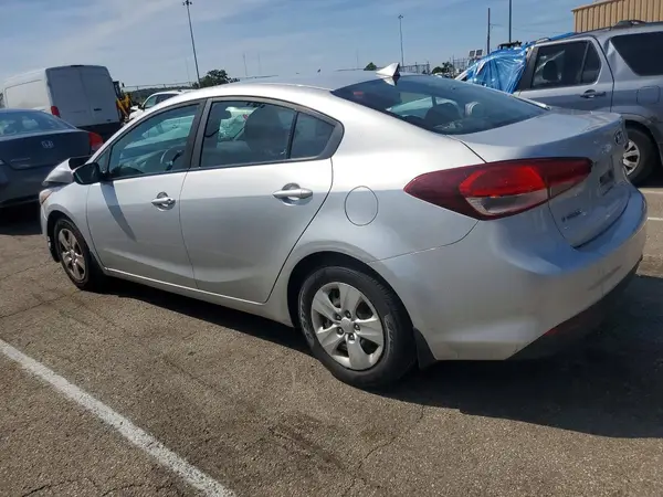 3KPFK4A79HE027059 2017 KIA FORTE - Image 2