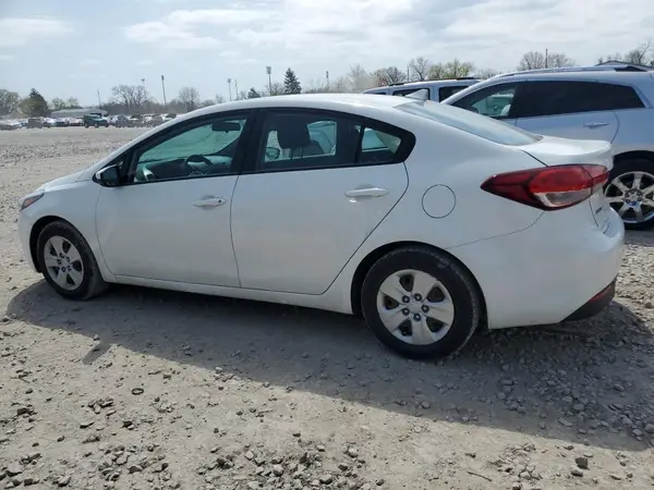 3KPFK4A79HE027613 2017 KIA FORTE - Image 2