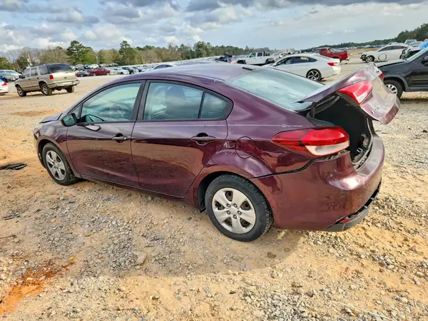 3KPFK4A79HE030558 2017 KIA FORTE - Image 2