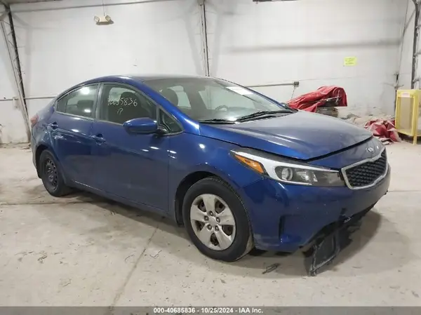 3KPFK4A79HE031631 2017 KIA FORTE - Image 1