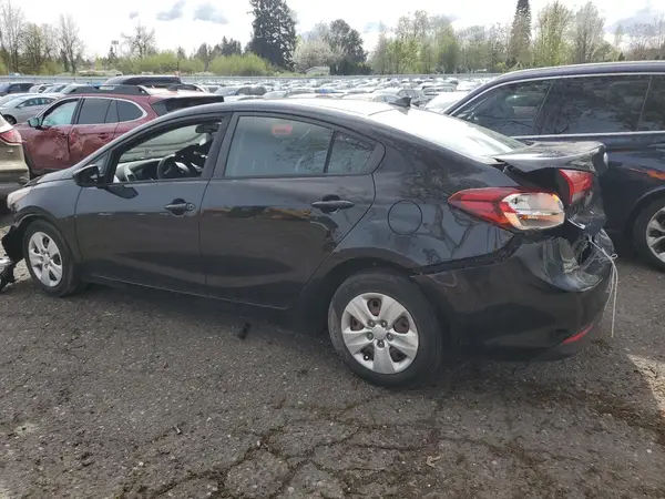 3KPFK4A79HE034853 2017 KIA FORTE - Image 2