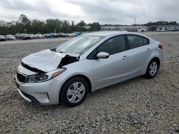 3KPFK4A79HE035145 2017 KIA FORTE - Image 1