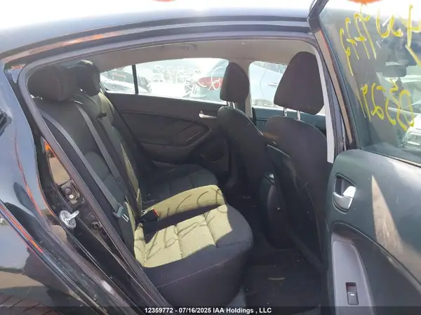 3KPFK4A79HE035291 2017 KIA FORTE - Image 8