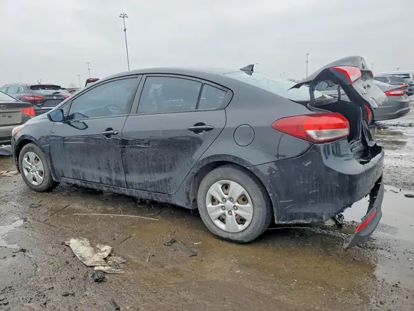 3KPFK4A79HE035307 2017 KIA FORTE - Image 2
