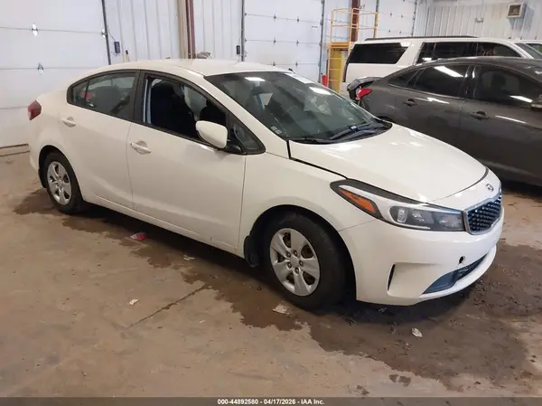 3KPFK4A79HE036666 2017 KIA FORTE - Image 1
