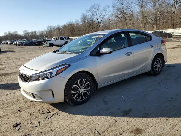 3KPFK4A79HE036814 2017 KIA FORTE - Image 1