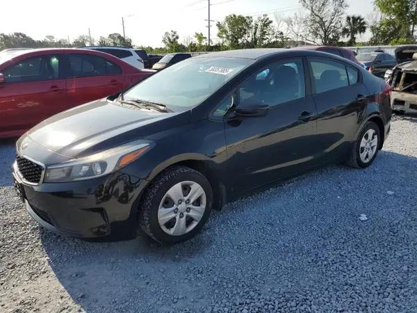 3KPFK4A79HE037476 2017 KIA FORTE - Image 1