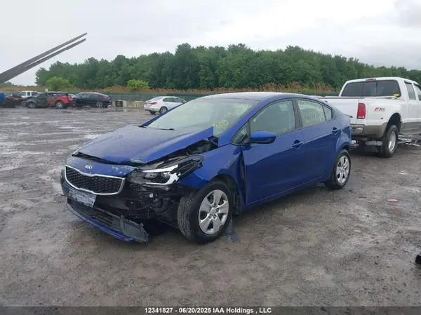 3KPFK4A79HE038126 2017 KIA FORTE - Image 2