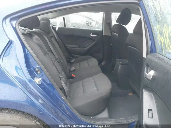 3KPFK4A79HE038126 2017 KIA FORTE - Image 8