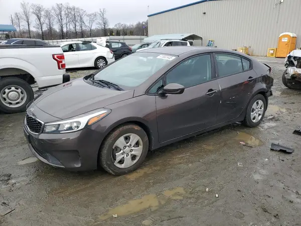 3KPFK4A79HE038434 2017 KIA FORTE - Image 1