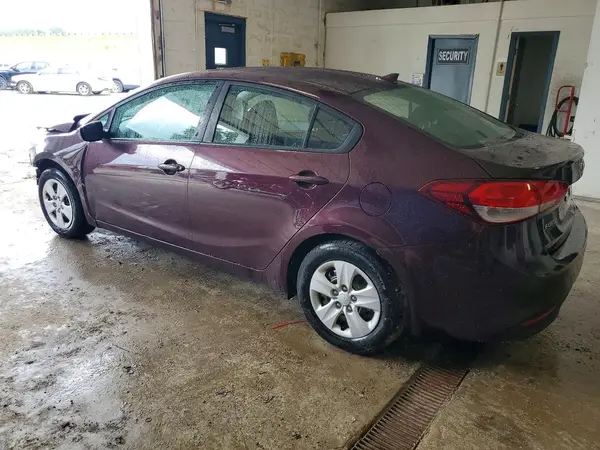 3KPFK4A79HE040443 2017 KIA FORTE - Image 2