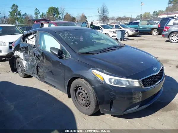 3KPFK4A79HE042886 2017 KIA FORTE - Image 1