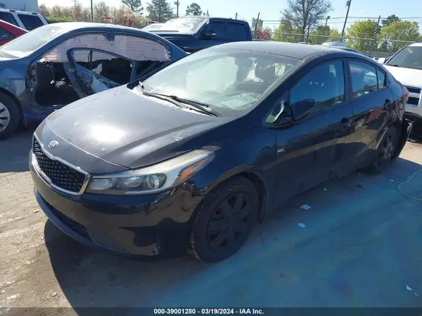 3KPFK4A79HE042886 2017 KIA FORTE - Image 2