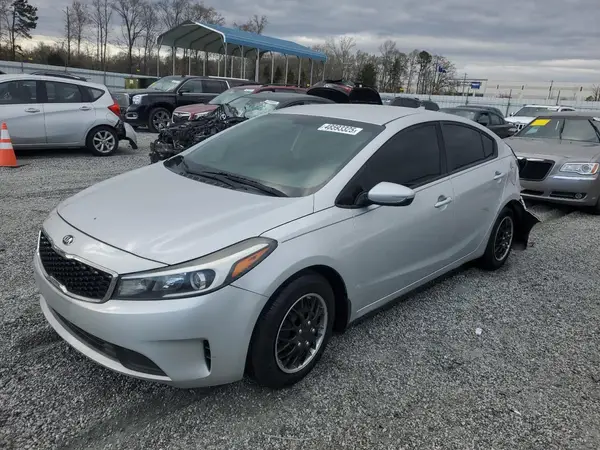 3KPFK4A79HE045304 2017 KIA FORTE - Image 1