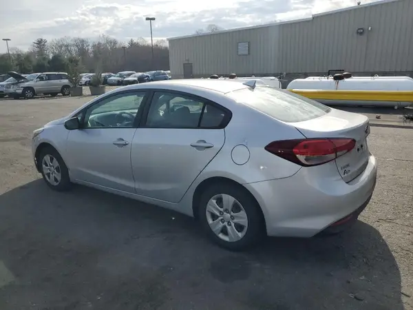 3KPFK4A79HE045464 2017 KIA FORTE - Image 2