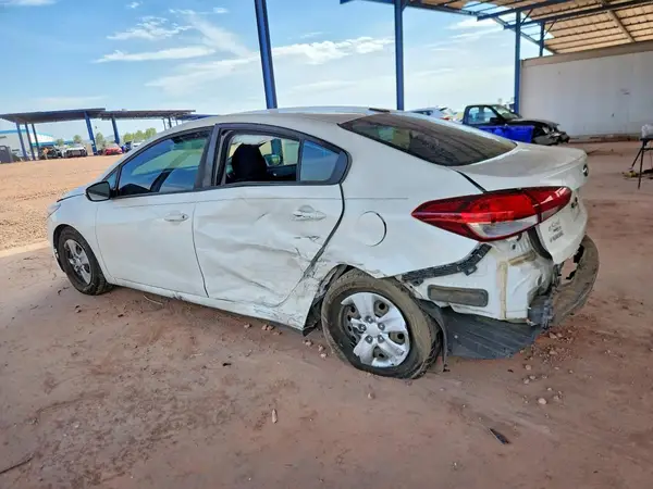 3KPFK4A79HE047134 2017 KIA FORTE - Image 2