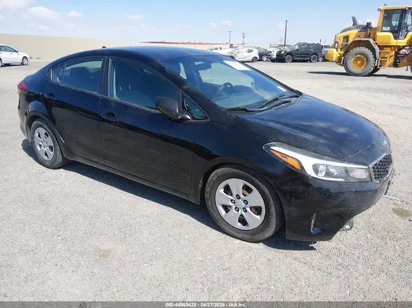 3KPFK4A79HE050065 2017 KIA FORTE - Image 1