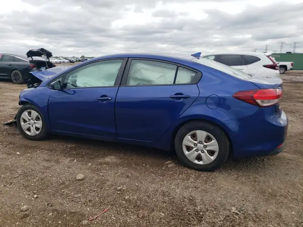 3KPFK4A79HE051166 2017 KIA FORTE - Image 2