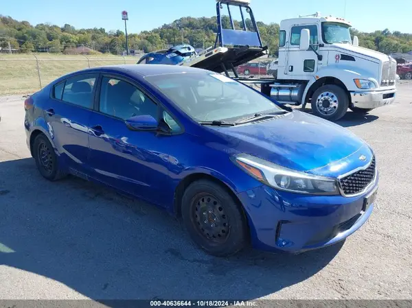 3KPFK4A79HE053435 2017 KIA FORTE - Image 1