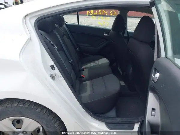 3KPFK4A79HE054178 2017 KIA FORTE - Image 8