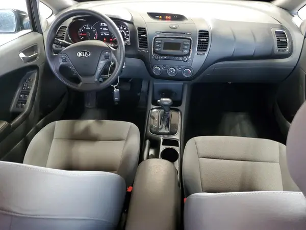 3KPFK4A79HE058103 2017 KIA FORTE - Image 8