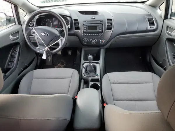 3KPFK4A79HE059767 2017 KIA FORTE - Image 8