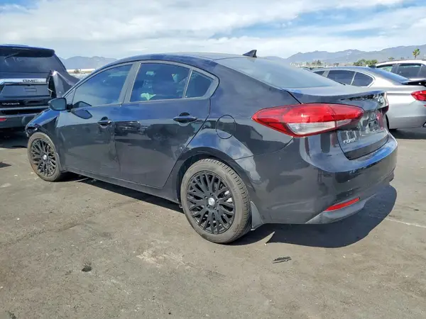 3KPFK4A79HE060000 2017 KIA FORTE - Image 2