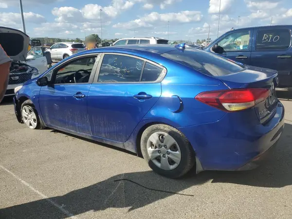 3KPFK4A79HE061700 2017 KIA FORTE - Image 2