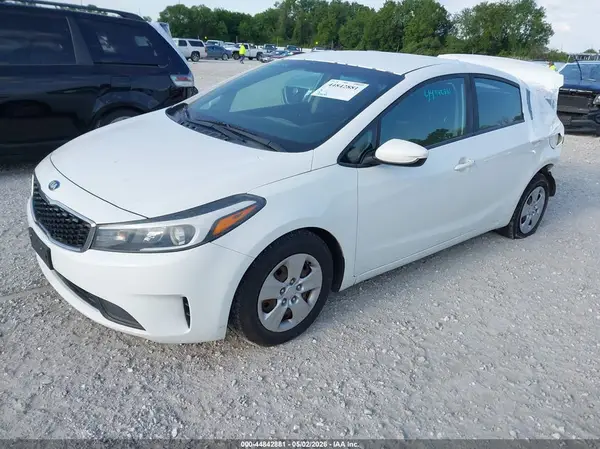 3KPFK4A79HE066816 2017 KIA FORTE - Image 2