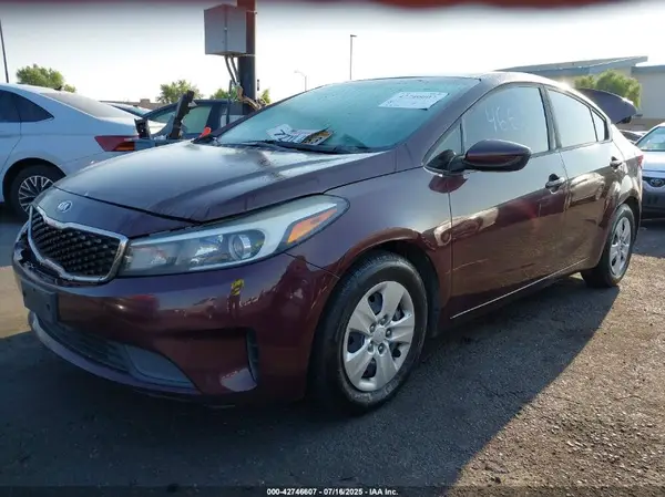 3KPFK4A79HE067108 2017 KIA FORTE - Image 2