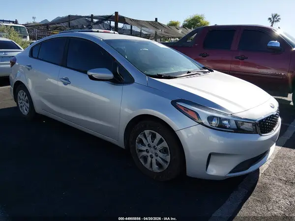 3KPFK4A79HE072891 2017 KIA FORTE - Image 1