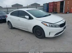 3KPFK4A79HE076875 2017 KIA FORTE