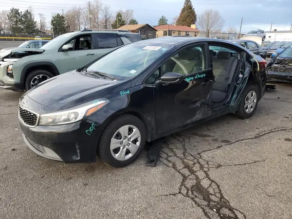 3KPFK4A79HE077816 2017 KIA FORTE - Image 1