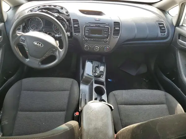 3KPFK4A79HE078917 2017 KIA FORTE - Image 8