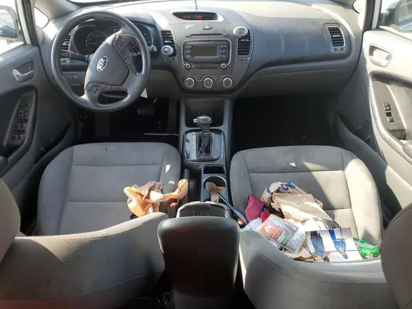 3KPFK4A79HE080764 2017 KIA FORTE - Image 8