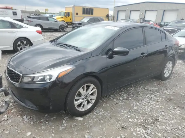 3KPFK4A79HE081123 2017 KIA FORTE - Image 1