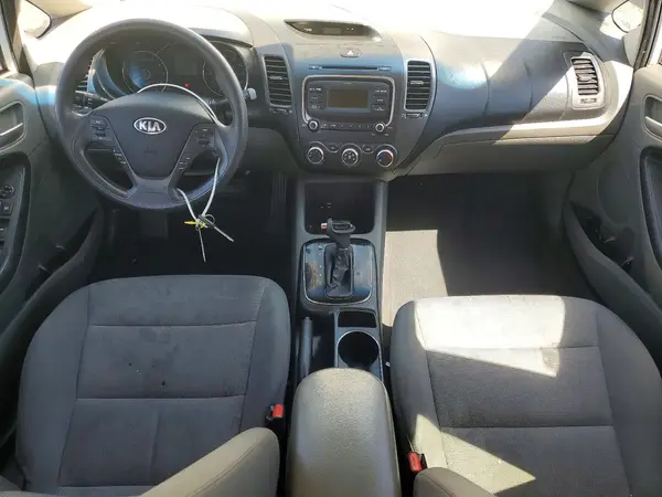 3KPFK4A79HE083003 2017 KIA FORTE - Image 8