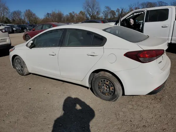 3KPFK4A79HE087455 2017 KIA FORTE - Image 2