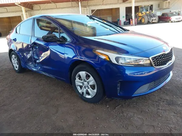 3KPFK4A79HE089612 2017 KIA FORTE - Image 1