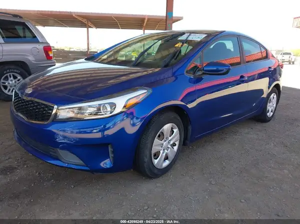 3KPFK4A79HE089612 2017 KIA FORTE - Image 2