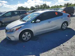 3KPFK4A79HE090677 2017 KIA FORTE