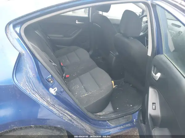 3KPFK4A79HE093837 2017 KIA FORTE - Image 8