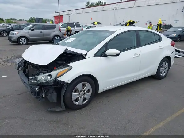 3KPFK4A79HE093983 2017 KIA FORTE - Image 2